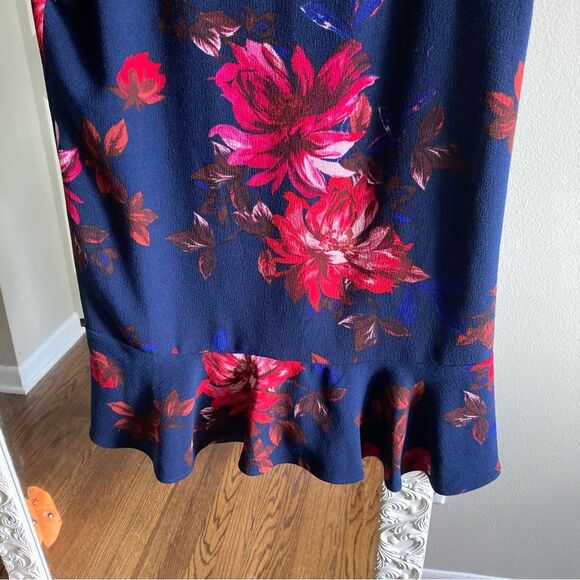 Charles Henry Women’s navy floral short sleeve shift dress size large NWT! 😍 - Picture 8 of 10